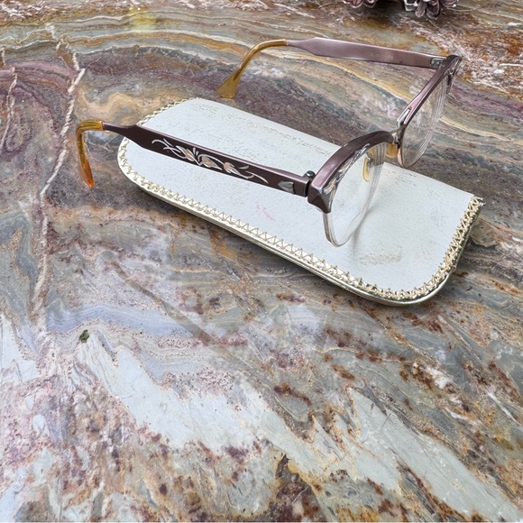 Antique Diamond cut aluminum frame cat eye glasses - Picture 8 of 15